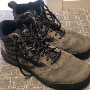 Vans ultra range size 10.5